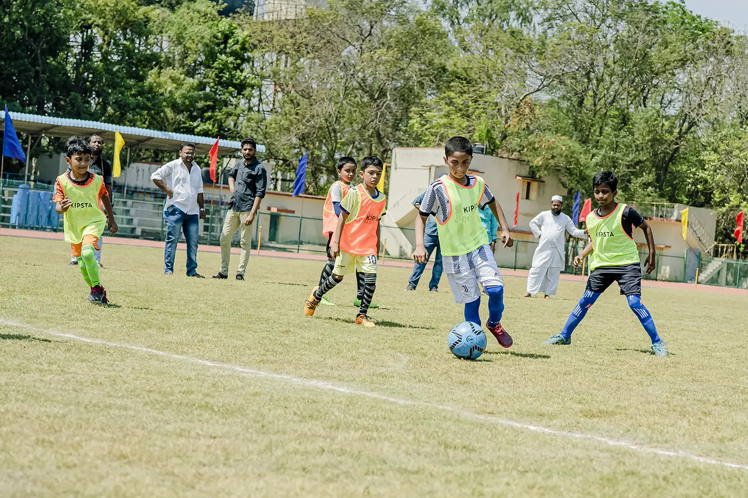 Extra Curricular - Photo 19